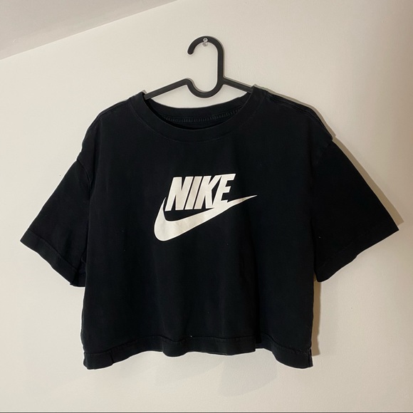 The Nike Tee - Picture 1 of 2